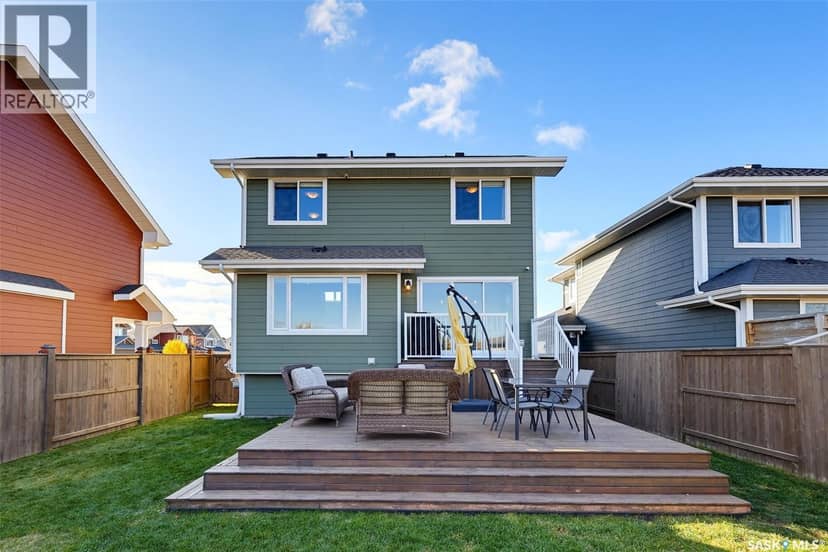 263 Eaton CRESCENT — photo 33 of 40