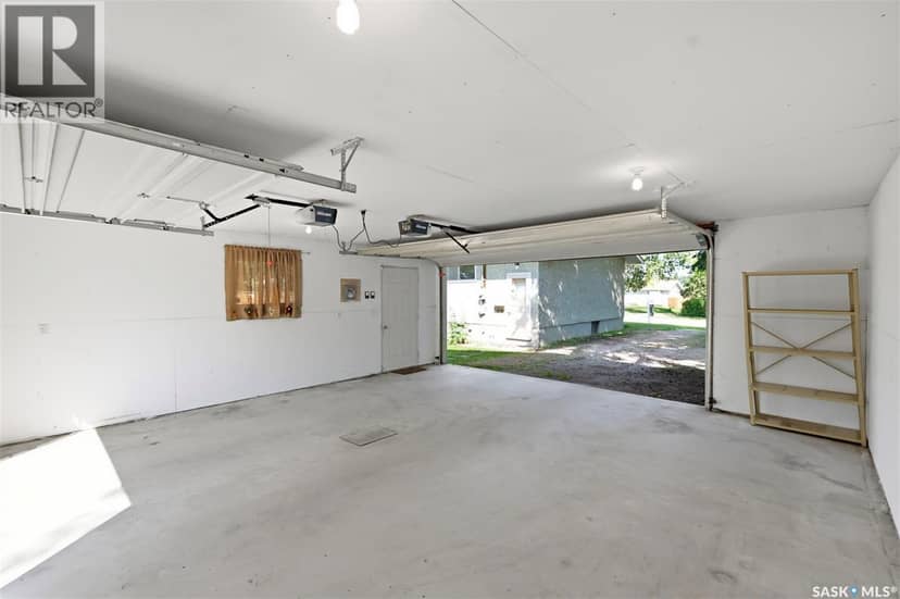 370 Taylor AVENUE — photo 27 of 35