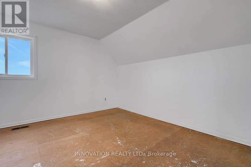 456 Gladstone Street — photo 27 of 40