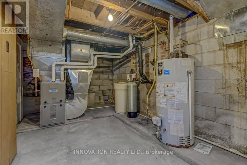 456 Gladstone Street — photo 38 of 40