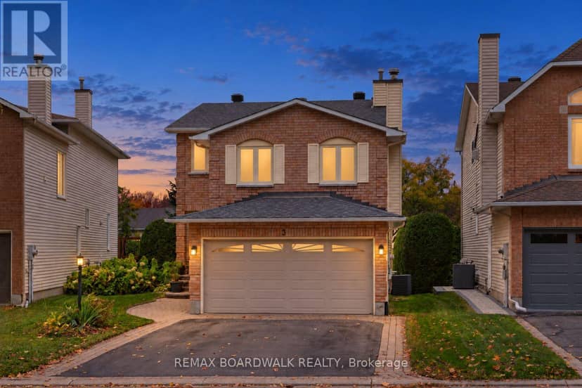 3 Moresby Drive, Ottawa, photo 2