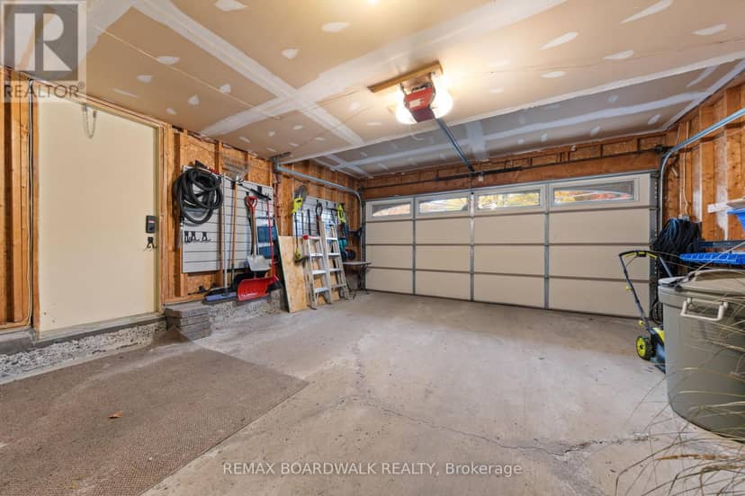 3 Moresby Drive — photo 37 of 40
