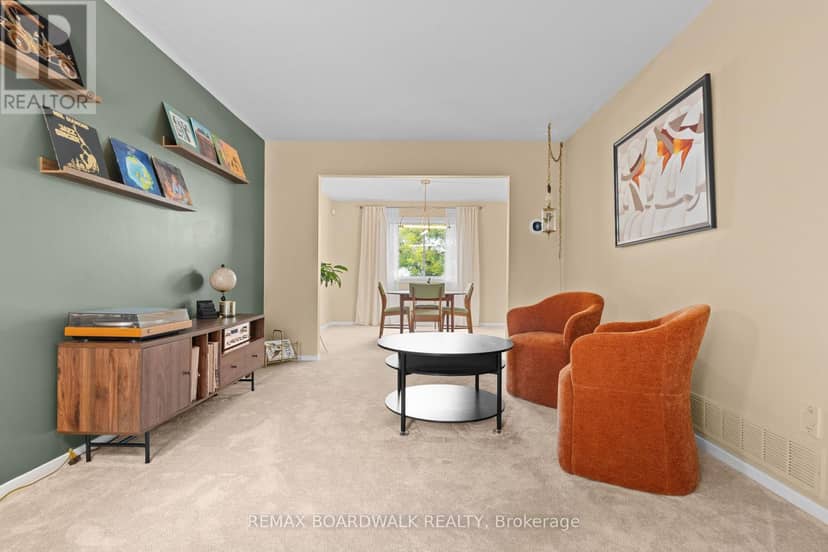 3 Moresby Drive, Ottawa, photo 7