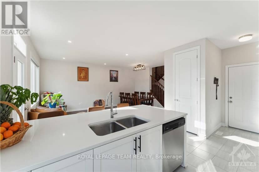4118 Obsidian Street — photo 14 of 29