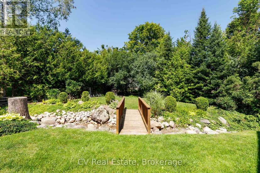 156 Chamonix Crescent — photo 17 of 40