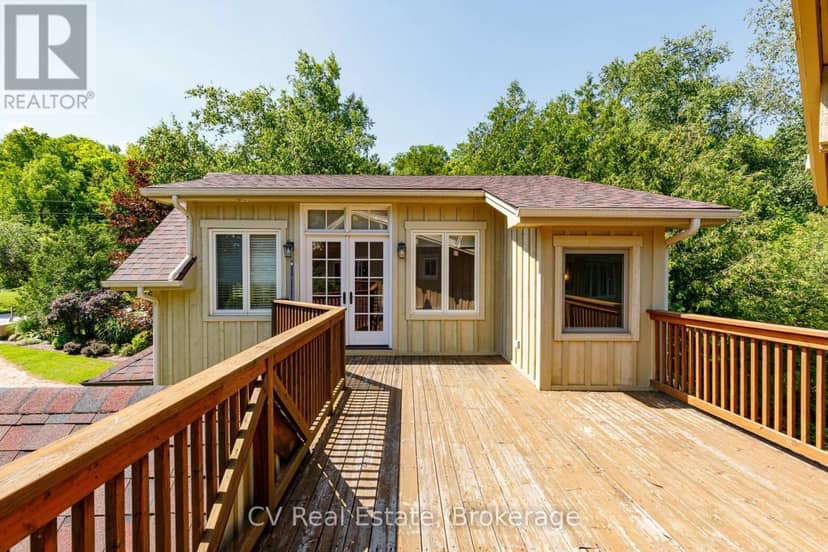 156 Chamonix Crescent — photo 14 of 40