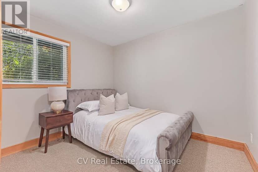 156 Chamonix Crescent — photo 35 of 40
