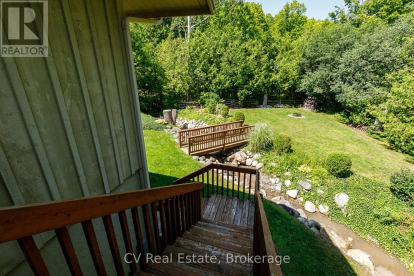 156 Chamonix Crescent — photo 9 of 40