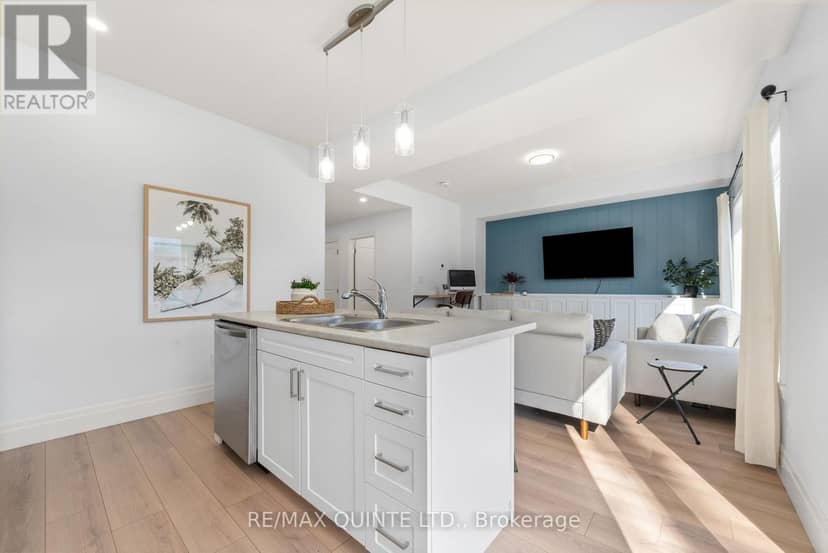36 Campbell Crescent — photo 6 of 32