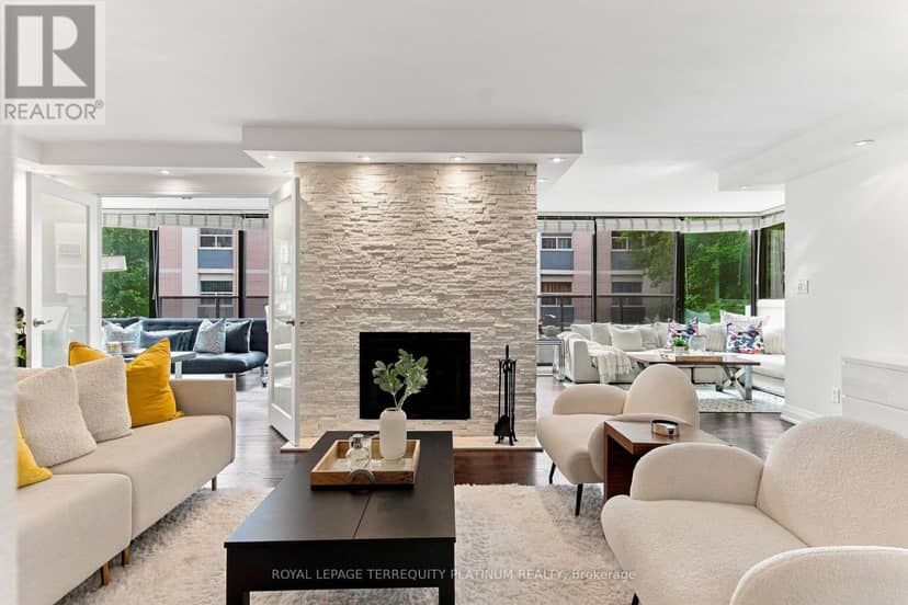 203 - 70 Montclair Avenue, Toronto, photo 2