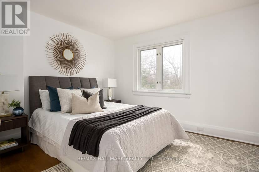 167 Welland Avenue — photo 13 of 31