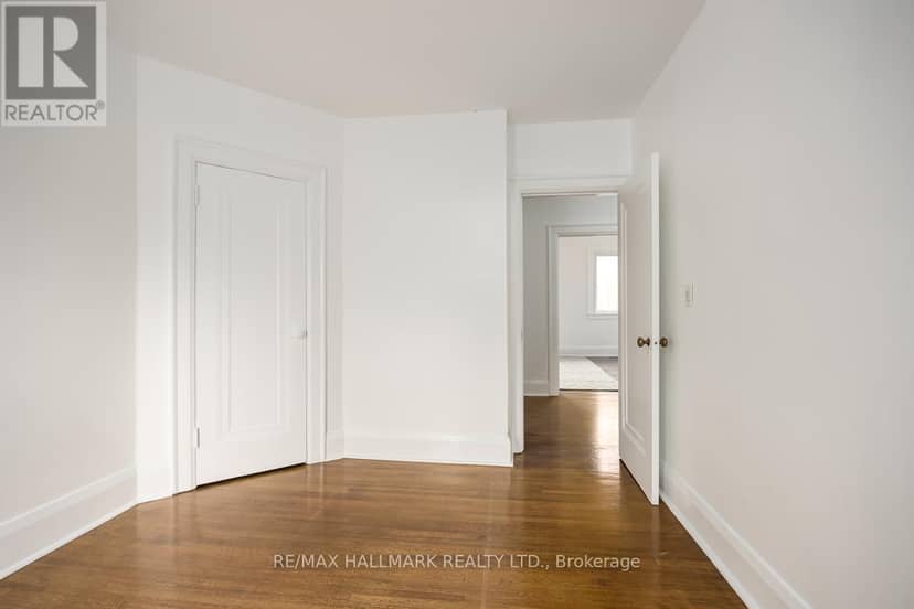 167 Welland Avenue — photo 18 of 31