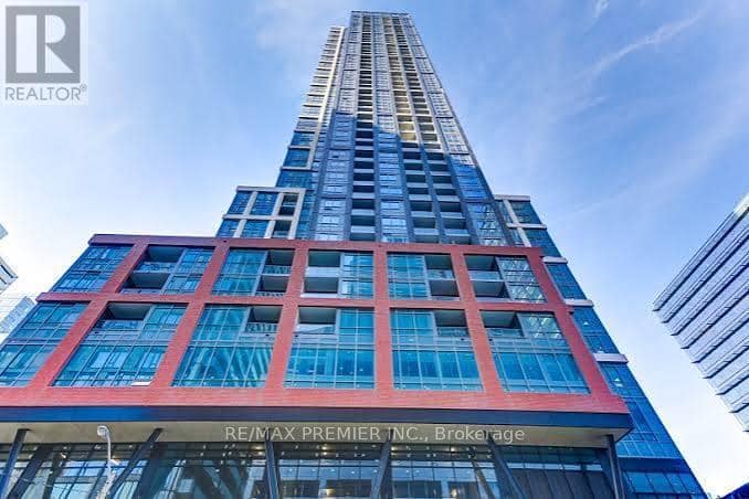 1113 - 108 Peter Street — photo 3 of 5