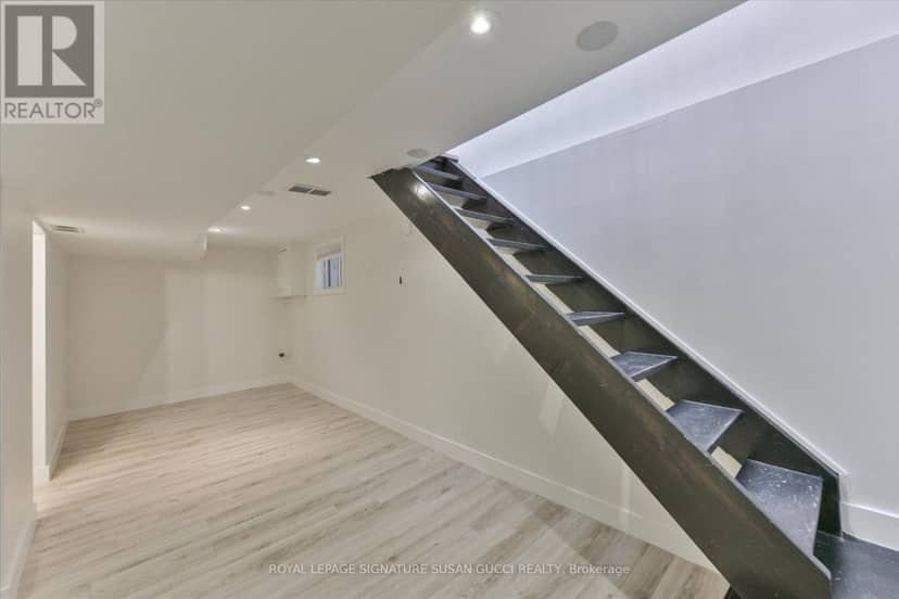 233 Cedarvale Avenue — photo 18 of 29