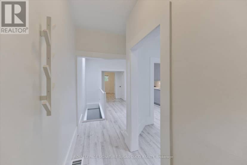 233 Cedarvale Avenue, Toronto, photo 2