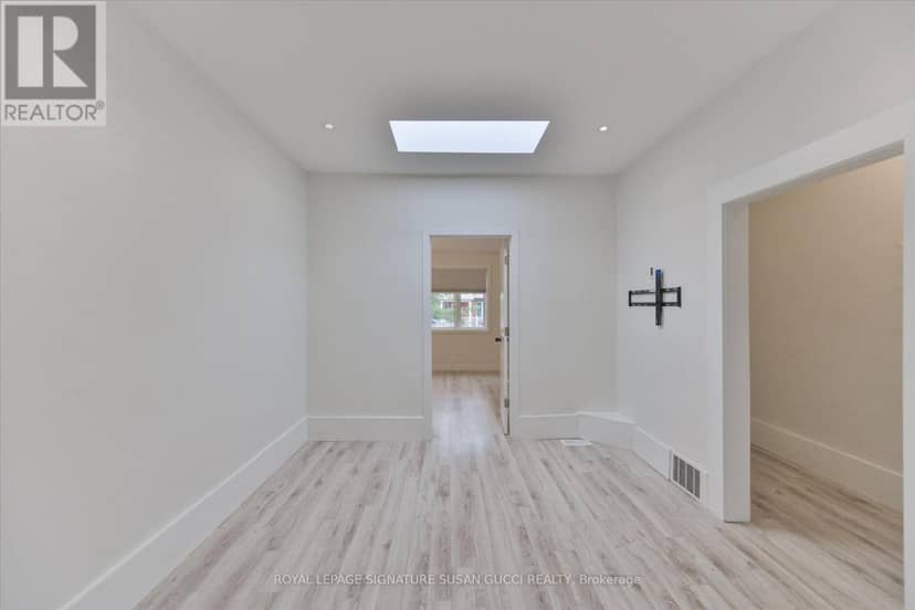 233 Cedarvale Avenue — photo 9 of 29