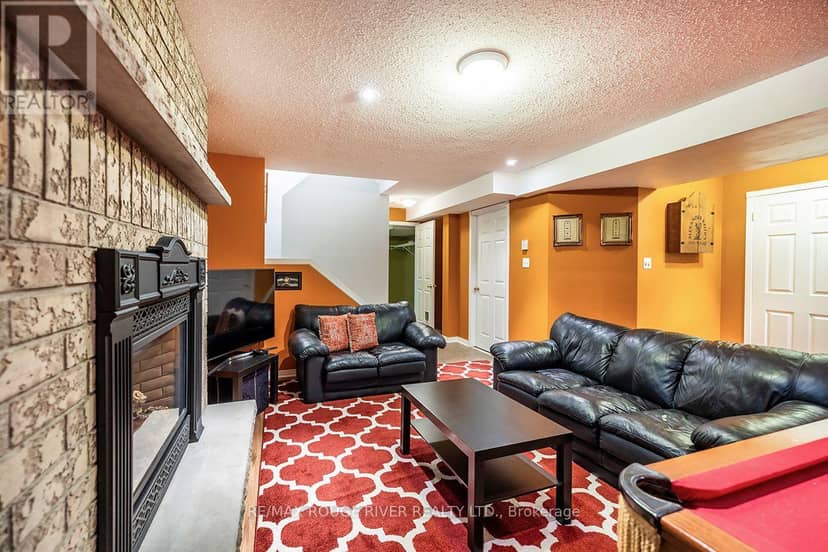 22 Steinway Drive — photo 29 of 38
