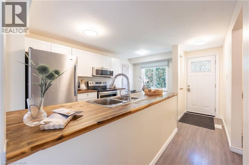 34 CAMROSE Court — photo 12 of 40