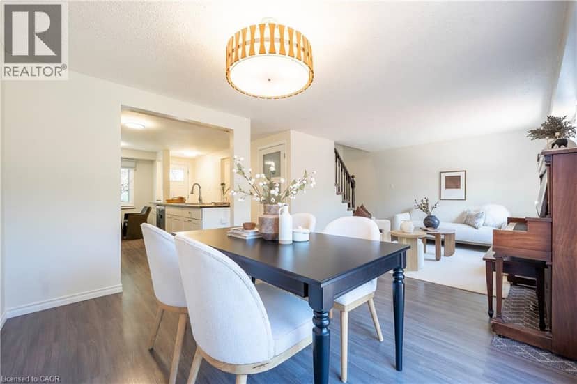 34 CAMROSE Court — photo 18 of 40