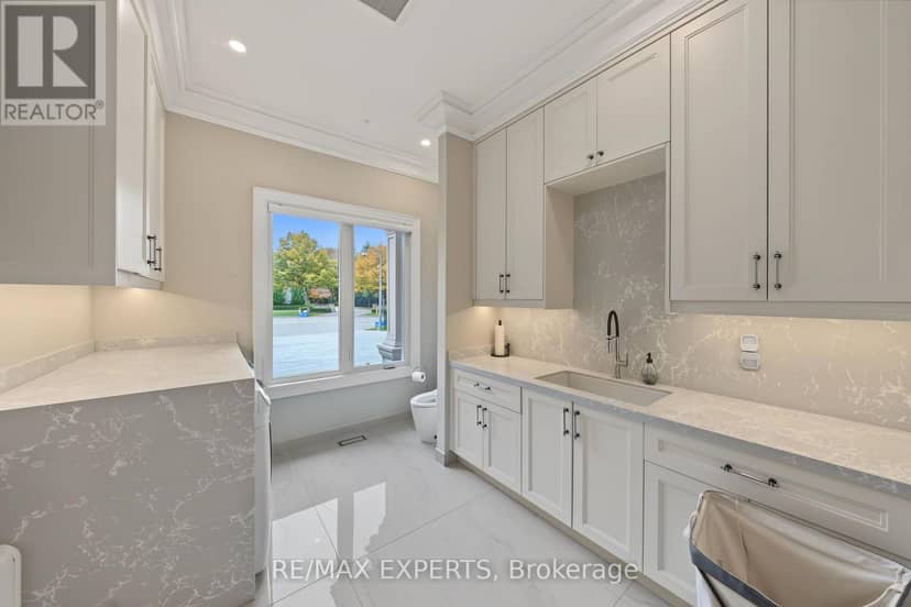33 Highland Creek Court — photo 14 of 40