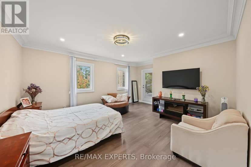 33 Highland Creek Court — photo 32 of 40