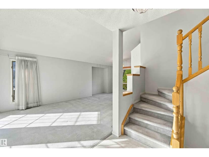 602 Forest LN NW, Edmonton, photo 3