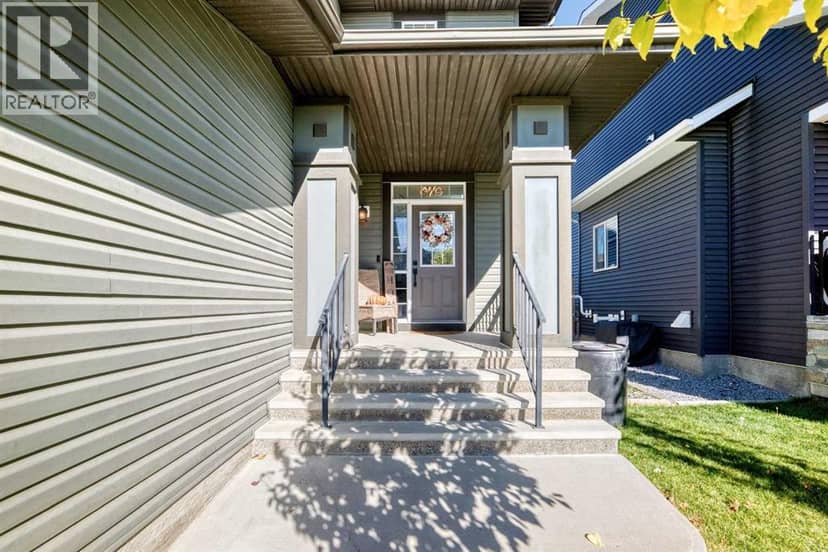 128 Ravenskirk Close SE, Airdrie, photo 2