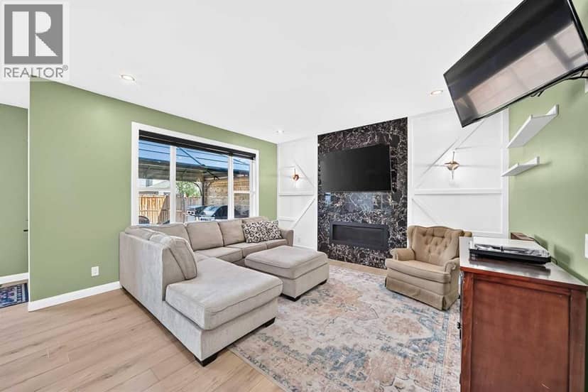 128 Ravenskirk Close SE — photo 17 of 40
