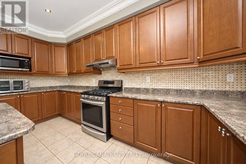 22 Janetville Street — photo 11 of 40