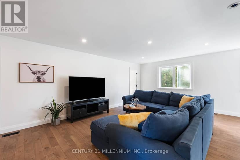 2 Amanda Street — photo 32 of 40