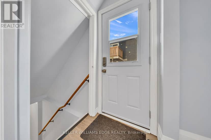 195 Fife Road — photo 21 of 33