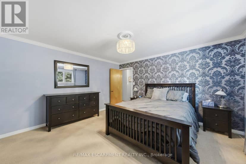 16 Redwood Court — photo 15 of 40