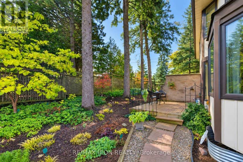 3 - 406 Craigleith Drive — photo 33 of 40