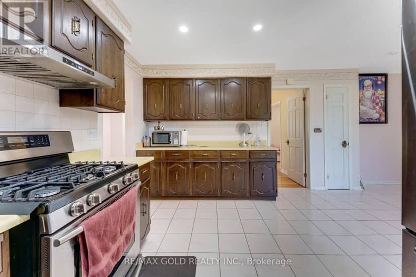 2047 Hamilton Road — photo 11 of 40