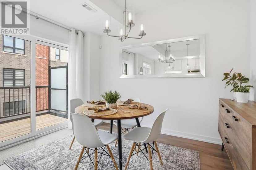 245 Burke Street — photo 12 of 32