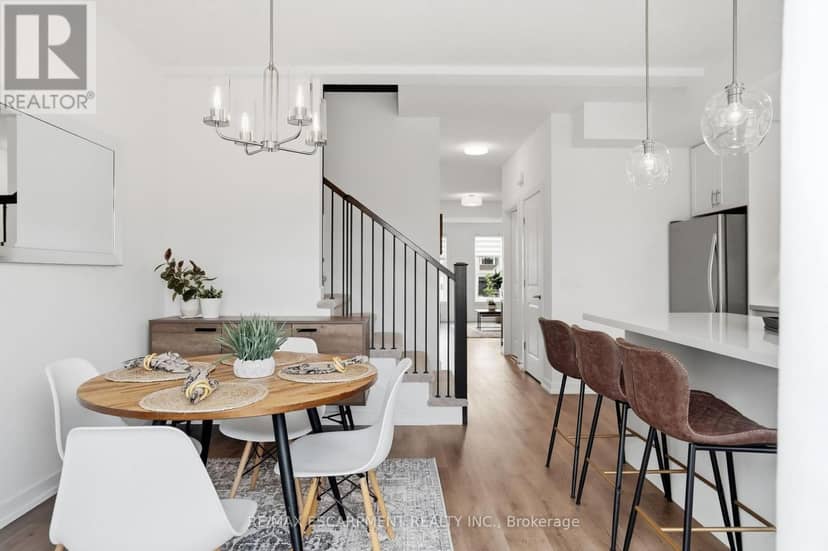 245 Burke Street — photo 13 of 32