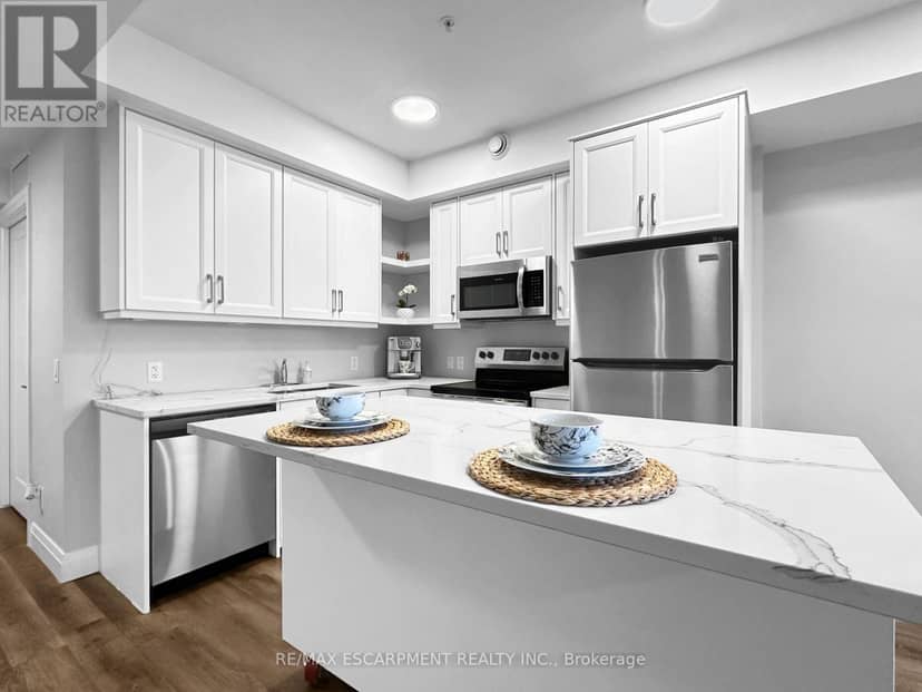 64 Main Street N, Haldimand, photo 2
