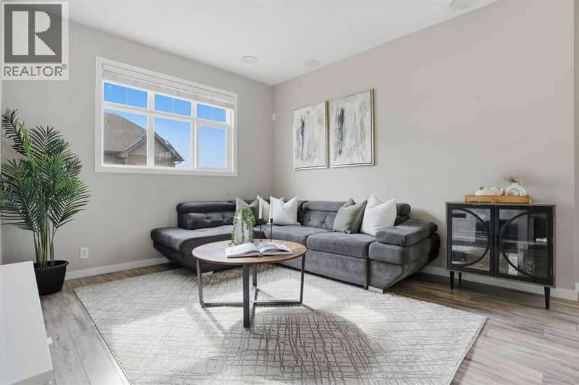 98 Copperstone Common SE — photo 15 of 40