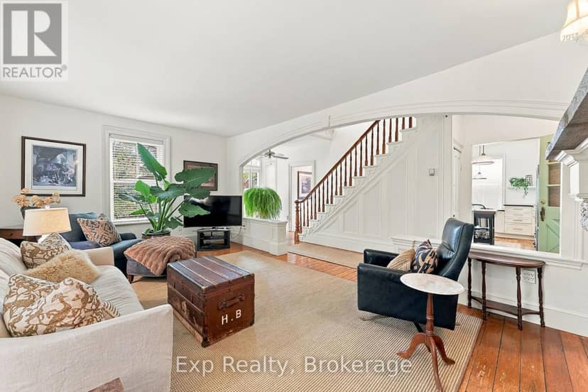 835 Brook Road N — photo 16 of 40
