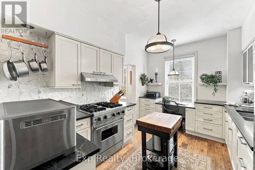 835 Brook Road N — photo 23 of 40