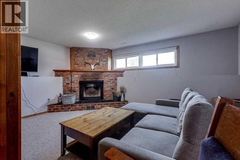 43 Oak Street — photo 27 of 40