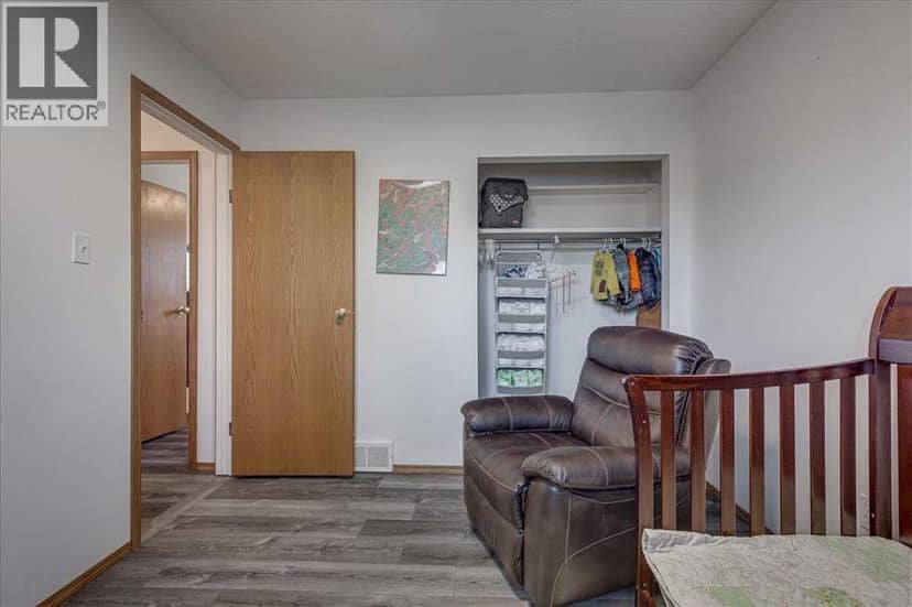 43 Oak Street — photo 19 of 40