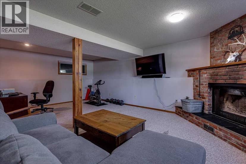 43 Oak Street — photo 30 of 40