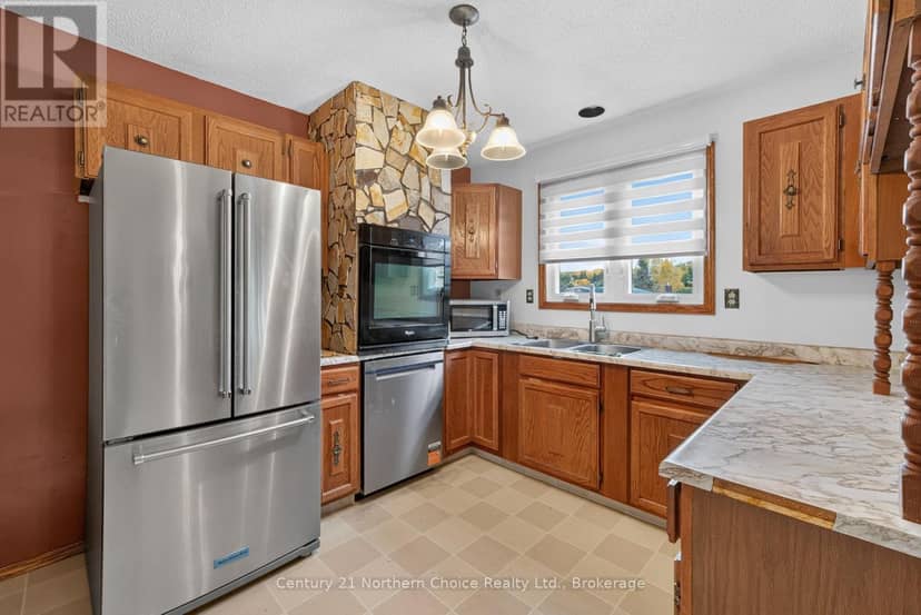 25 Cambrian Drive — photo 10 of 40