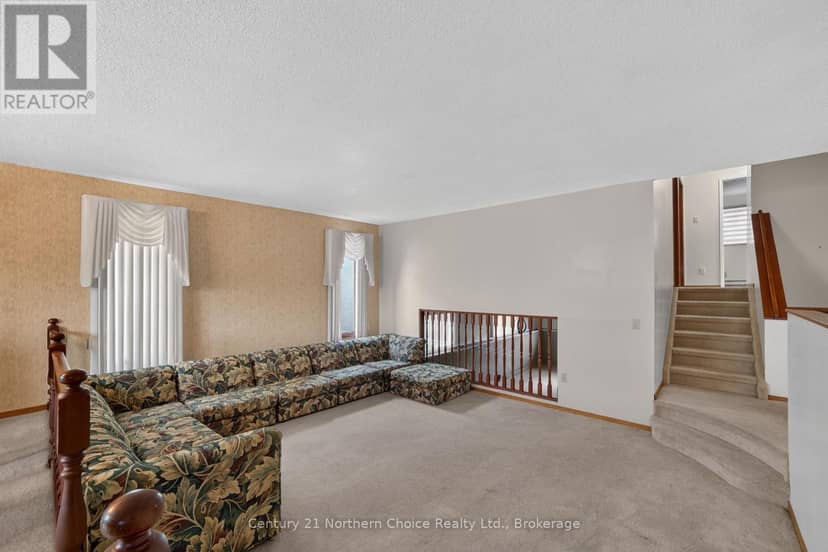 25 Cambrian Drive — photo 15 of 40