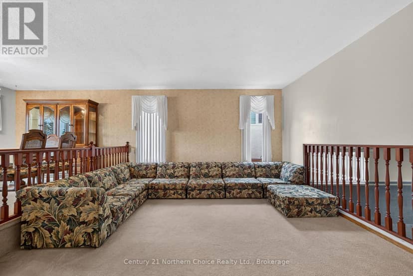 25 Cambrian Drive — photo 16 of 40