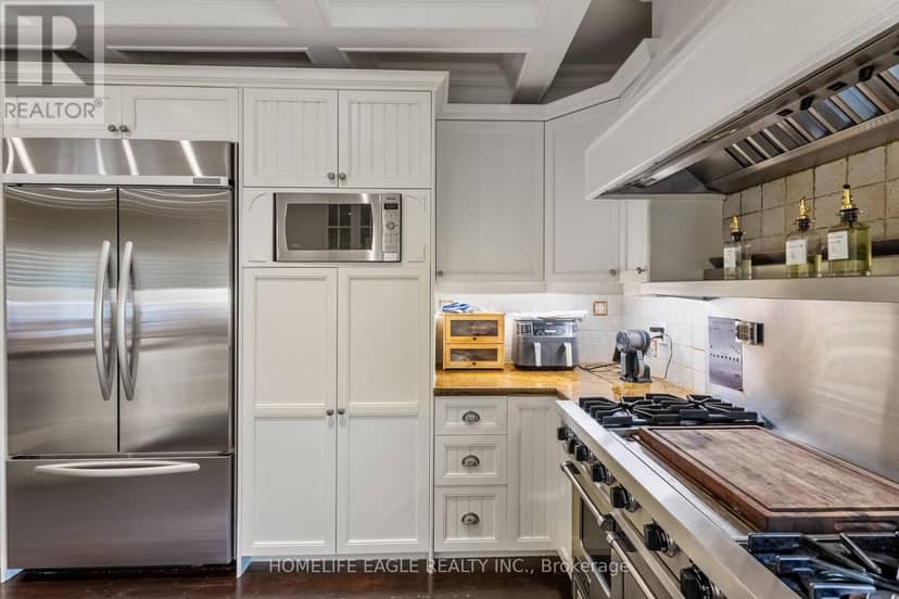 82 Roberson Drive — photo 13 of 40