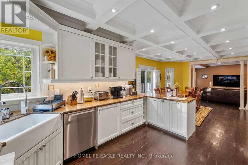 82 Roberson Drive — photo 14 of 40