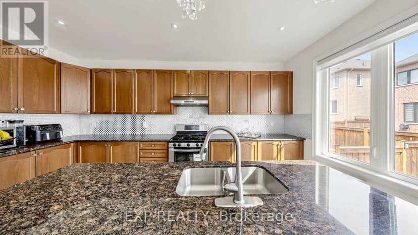 34 Buttonleaf Crescent — photo 16 of 40
