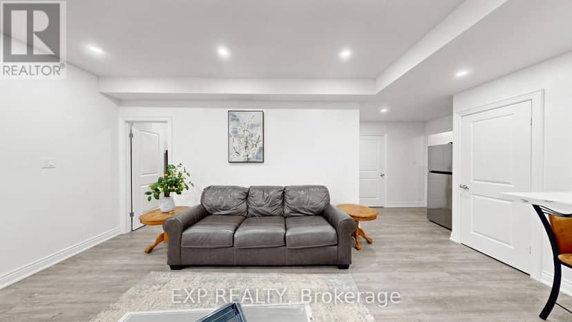 34 Buttonleaf Crescent — photo 32 of 40